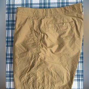 Columbia shorts. Dri fit. Waist 36. Worn a few times. in excellent condition